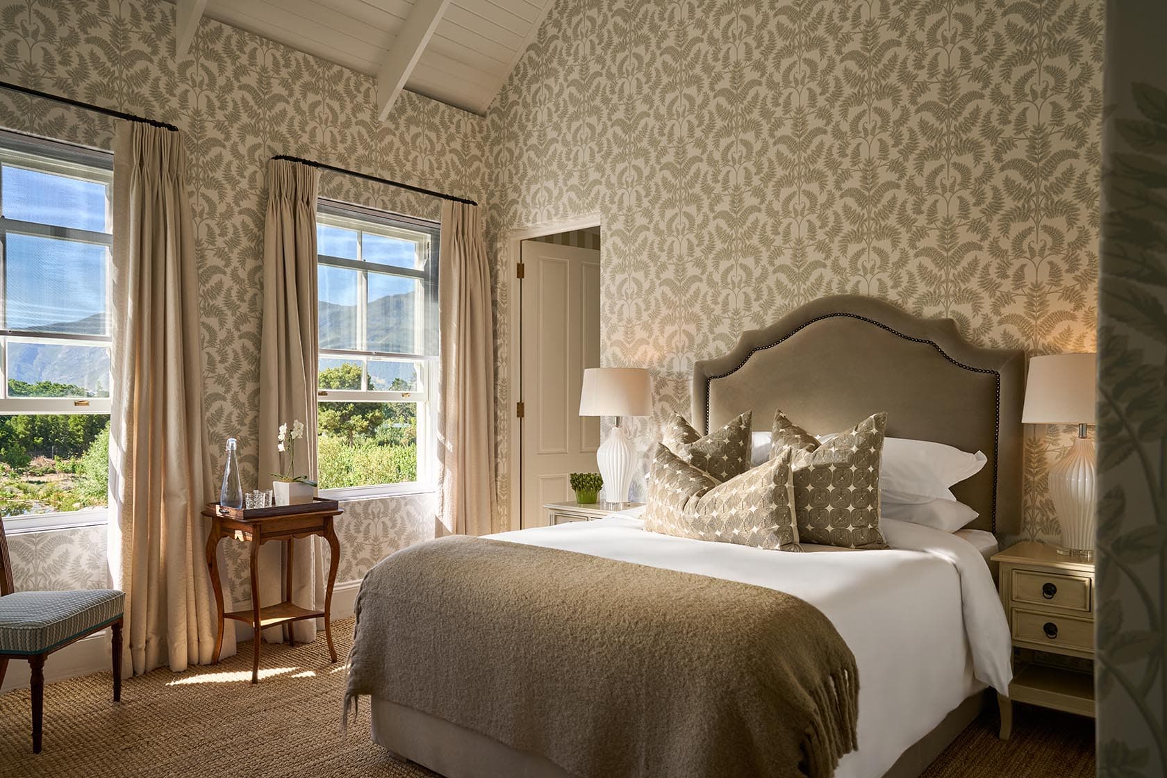 Bedroom mountain view wallpaper paddakloof franschhoek south africa padel