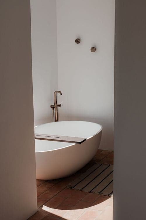 Freestanding tub plaster wall quinta cipreste algarve portugal padel 2