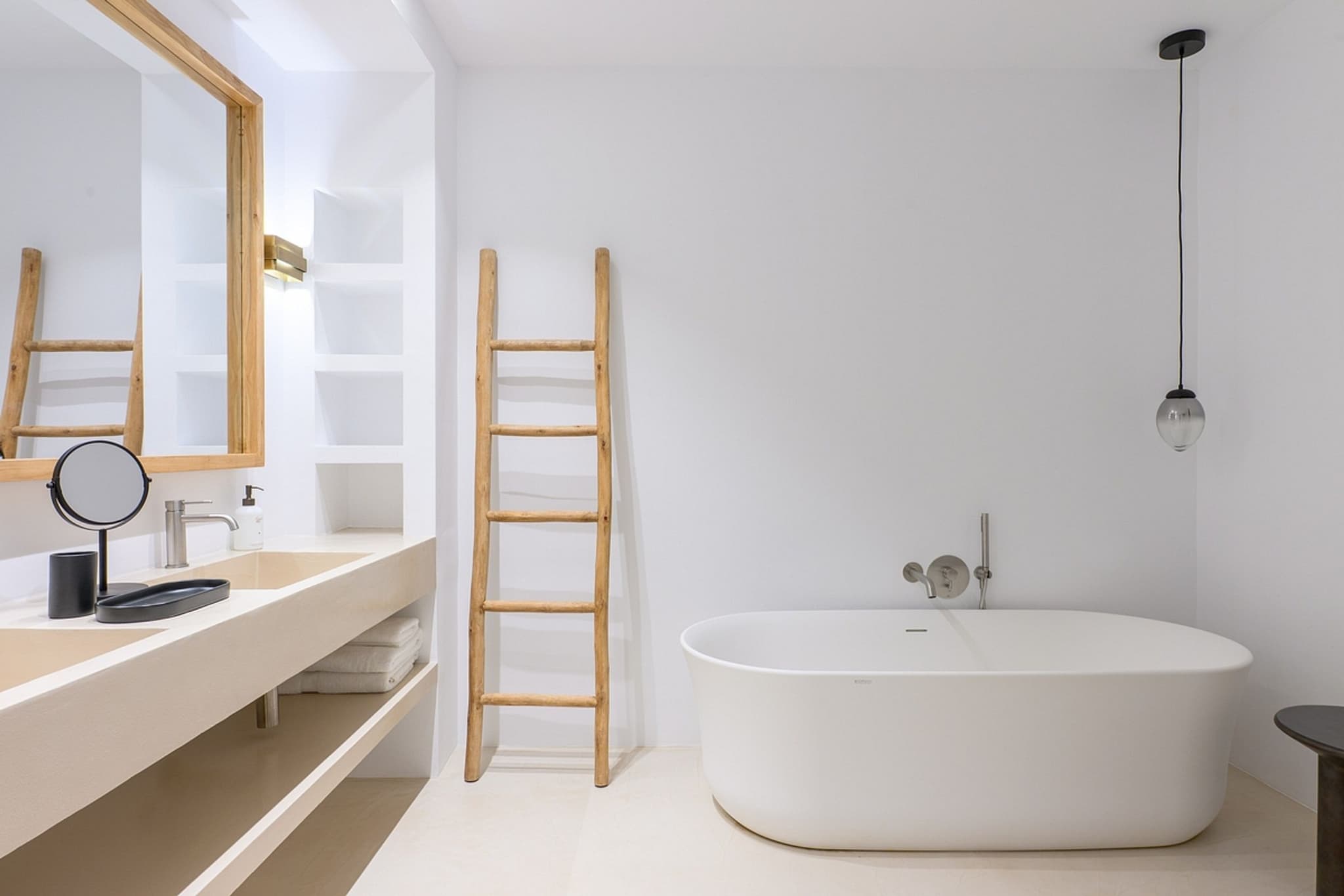 A freestanding tub